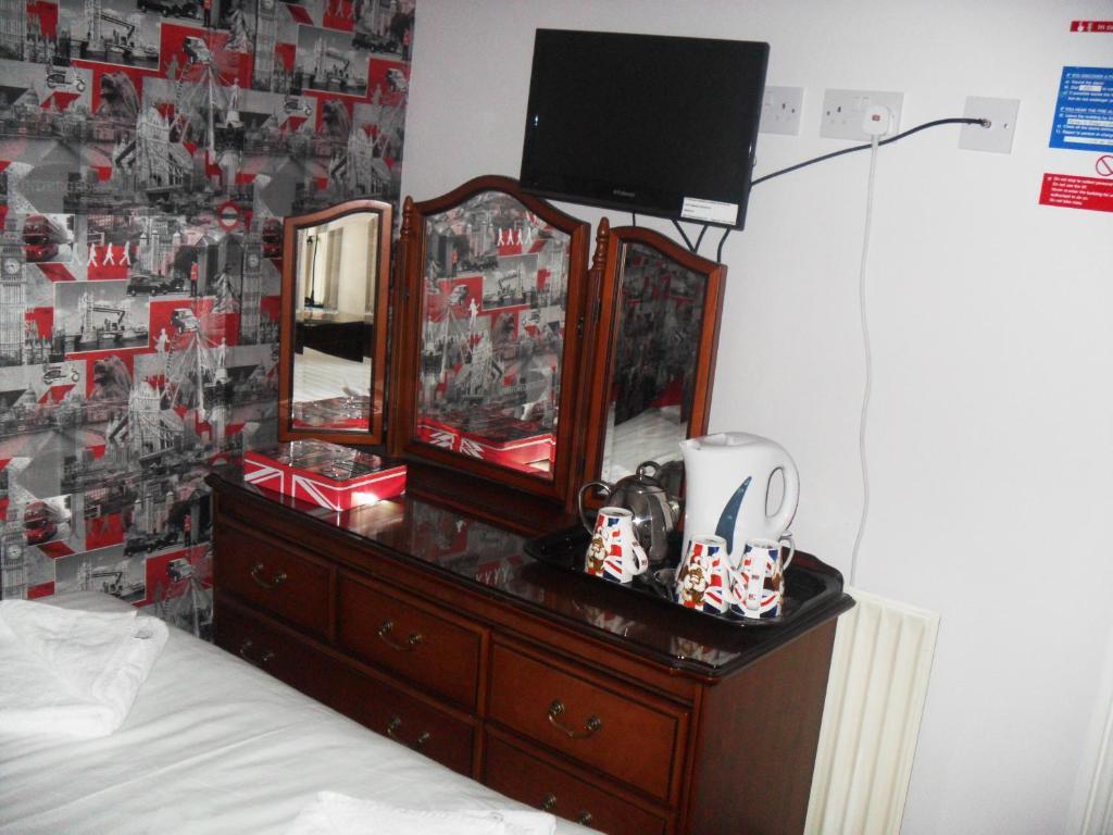Bradleys Hotel Блекпул Екстериор снимка